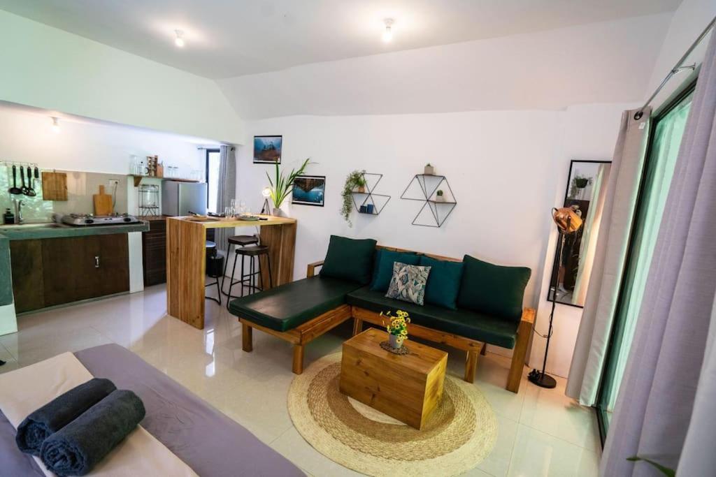 Jungle View Studio With Terrace Ель-Нідо Екстер'єр фото